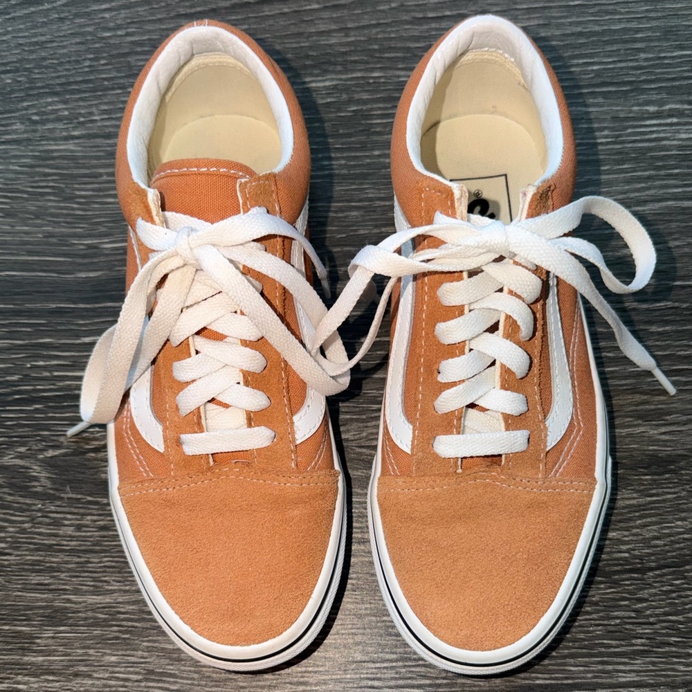 Vans Old Skool Shoe - Picture 2 of 12